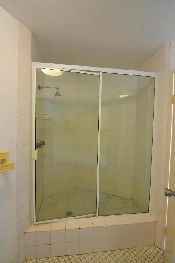 Surfers Holiday Apartments Gold Coast