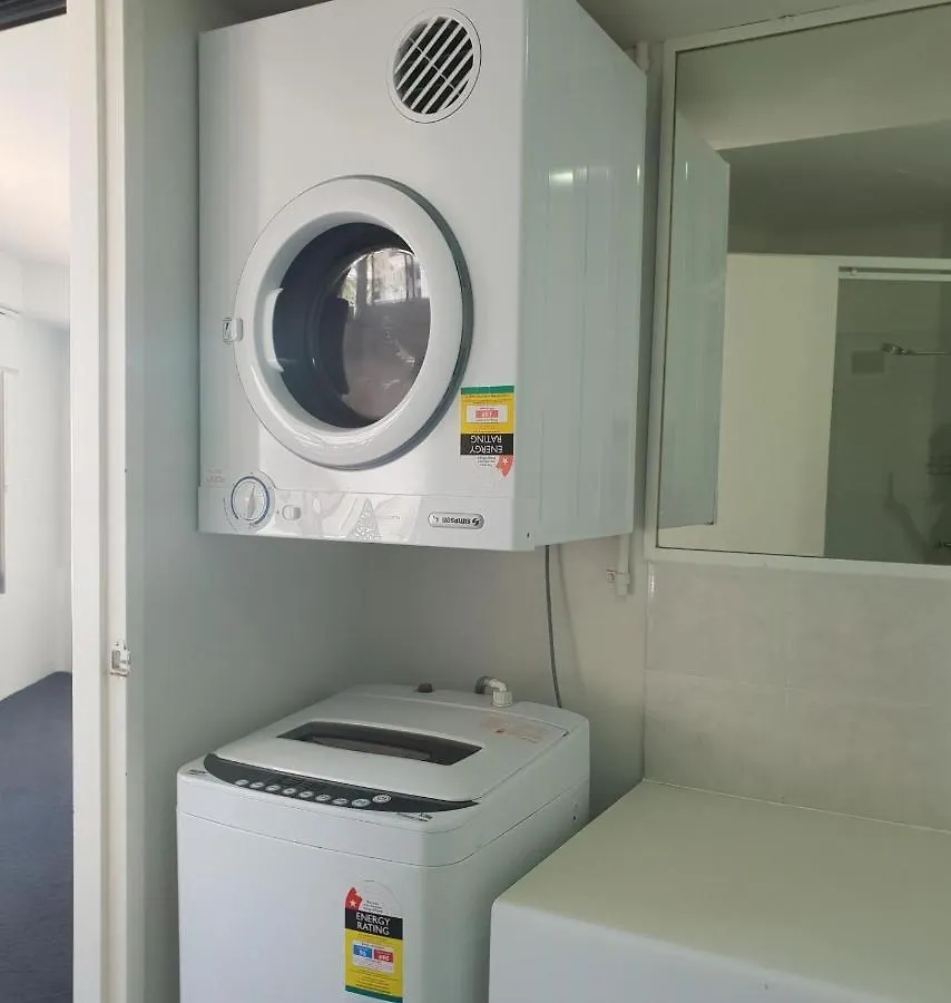 Surfers Holiday Apartments Gold Coast