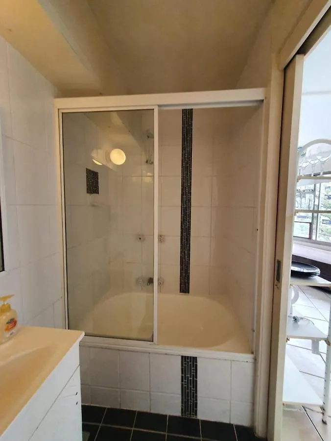Surfers Holiday Apartments Gold Coast